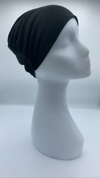 Bonnet FERMÉ noir