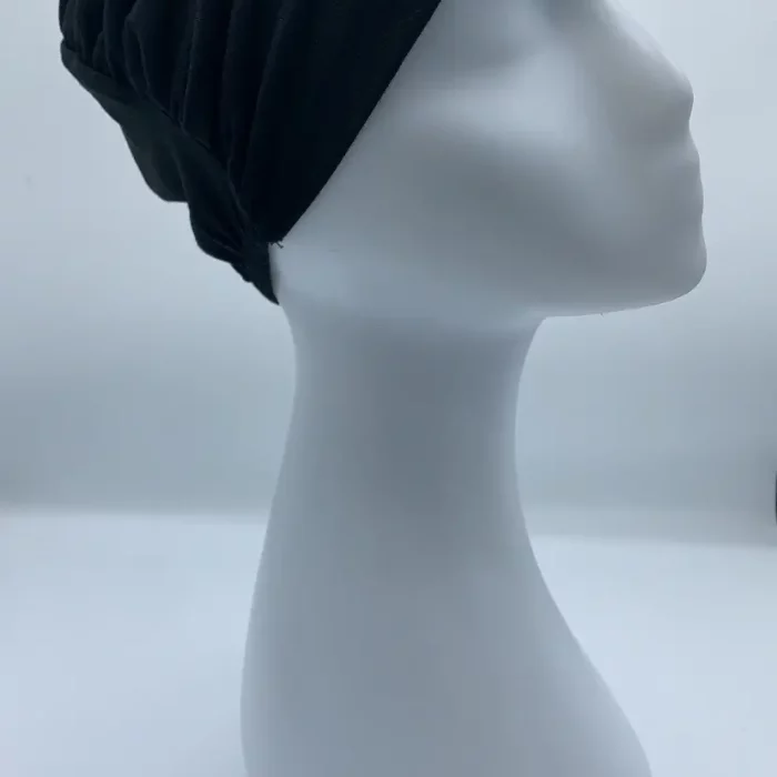 Bonnet FERMÉ noir